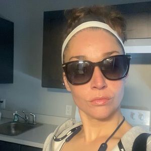 Meet your Posher, Notorious